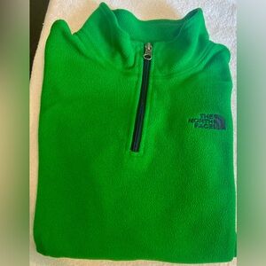 The North Face Boy’s fleece green L/G (14/16) 1/4 zip pull over